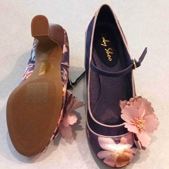 Ruby shoo - Picture 4 of 4